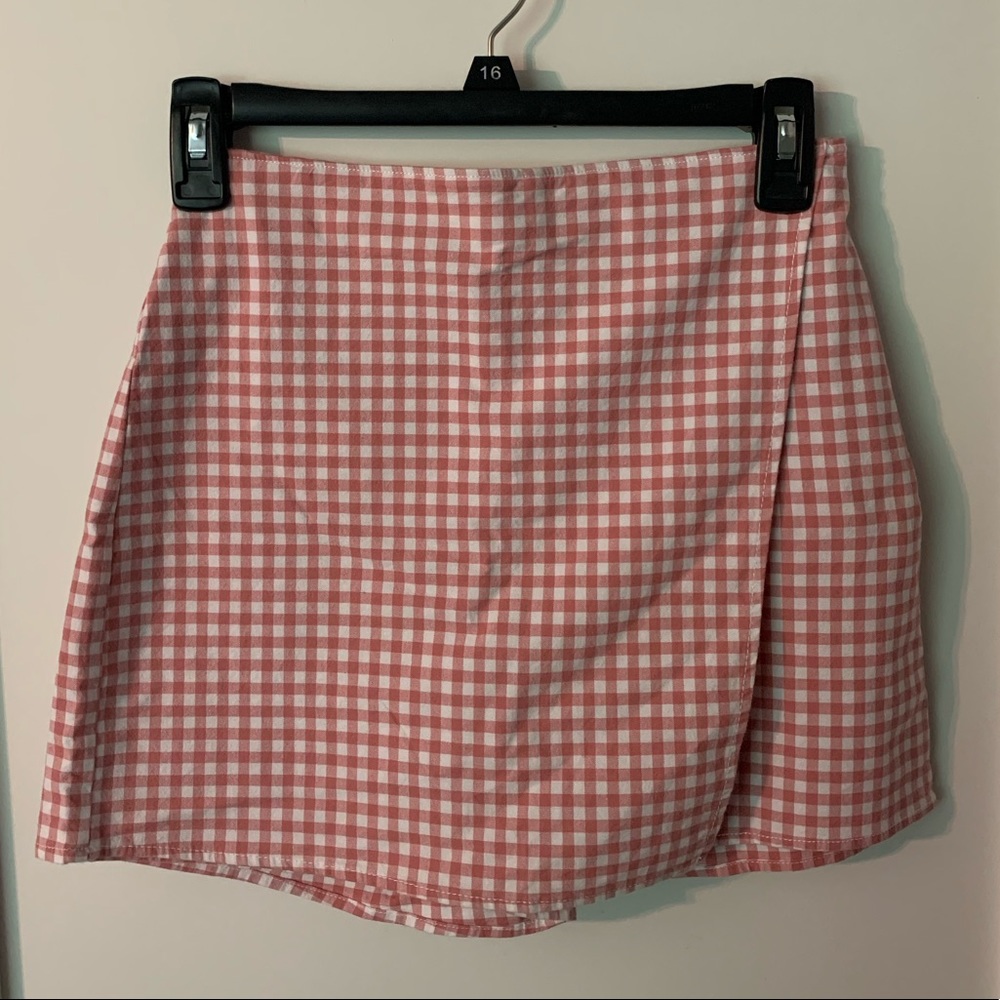 💕Hollister Checkered Skirt With Shorts, Size XS